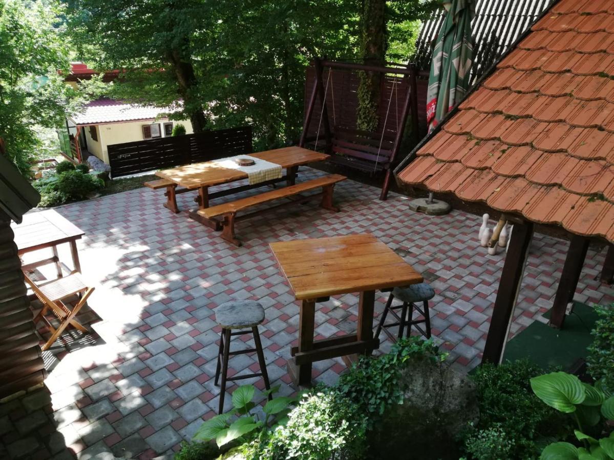 Holiday Home Mreznica Gornji Zvečaj Kültér fotó