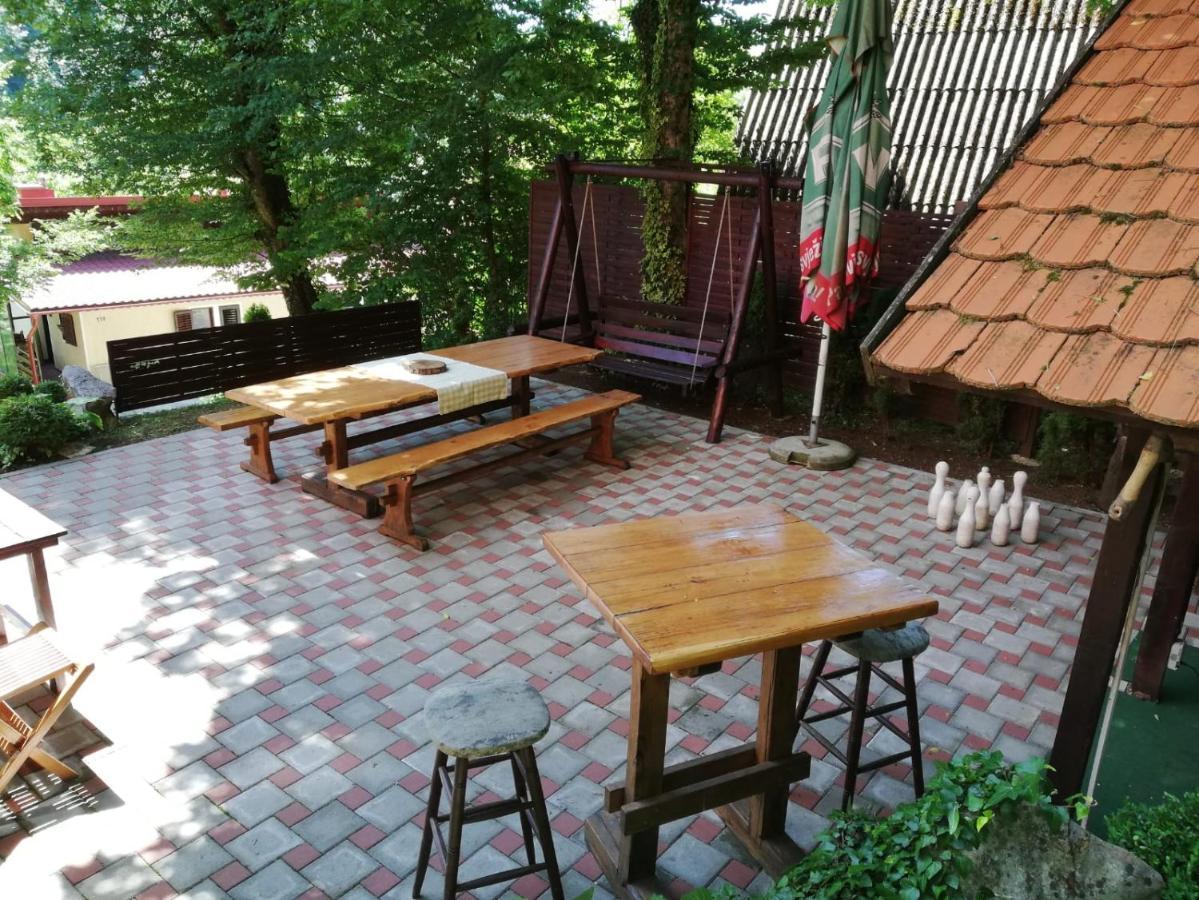 Holiday Home Mreznica Gornji Zvečaj Kültér fotó