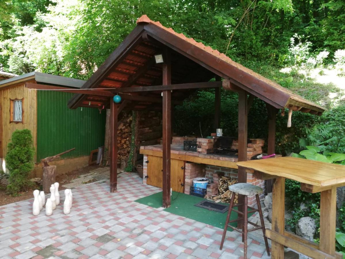 Holiday Home Mreznica Gornji Zvečaj Kültér fotó