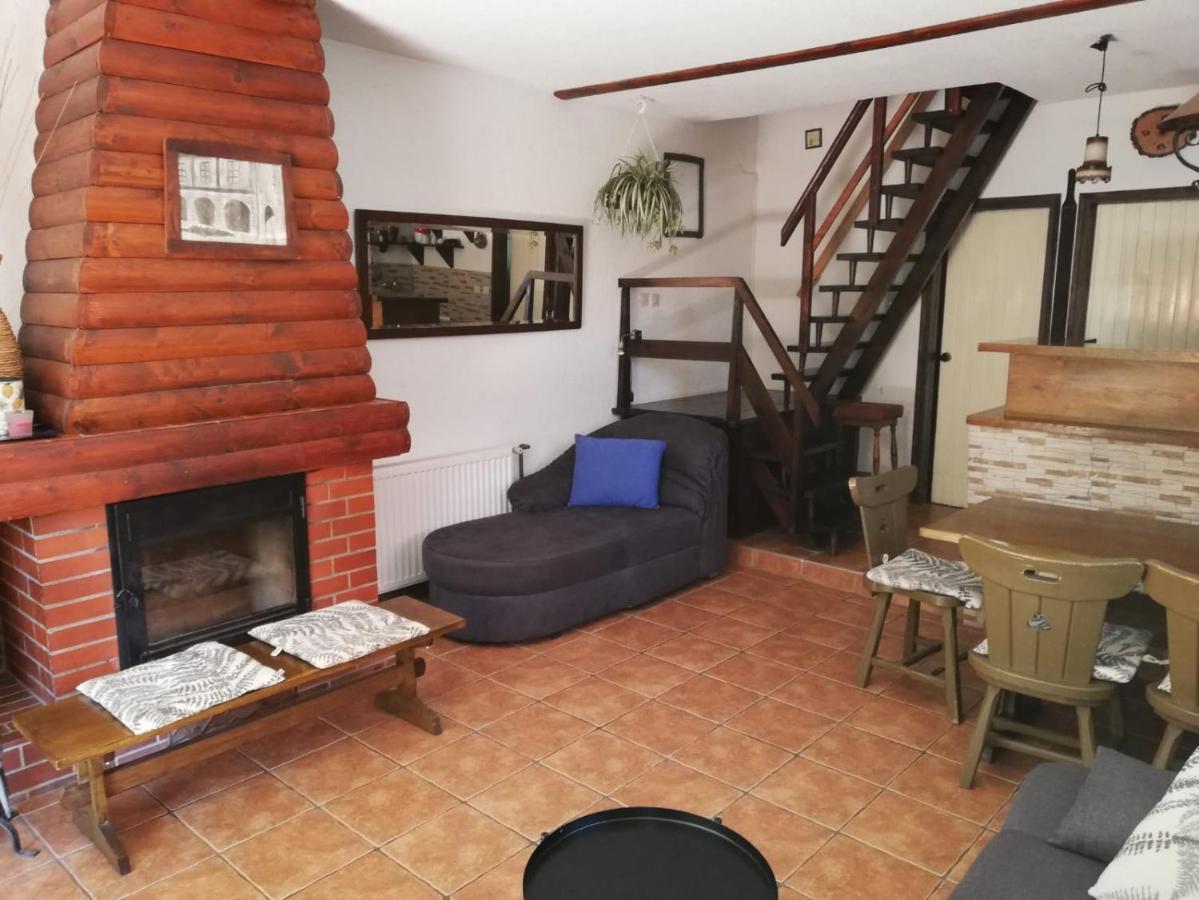 Holiday Home Mreznica Gornji Zvečaj Kültér fotó