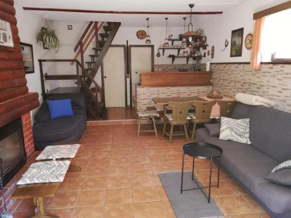 Holiday Home Mreznica Gornji Zvečaj Kültér fotó